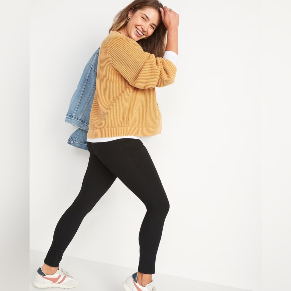 Old Navy Maternity Rollover Waist Rockstar 360° Stretch Super Skinny Black Jeans